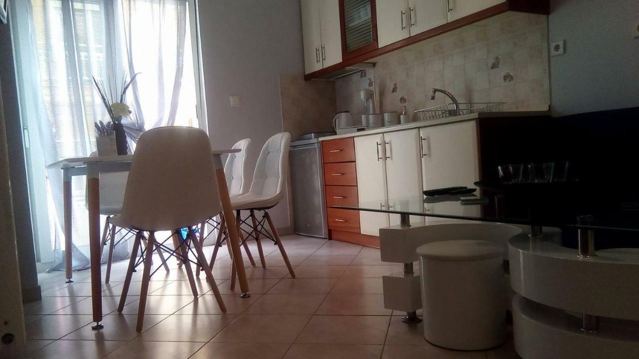 Amazing Apartment In The Center อเล็กซานโดรโพลิส ภายนอก รูปภาพ